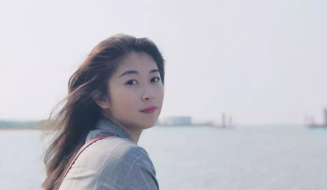 别人家的学习辅导员，看完后有种想恋爱的感觉