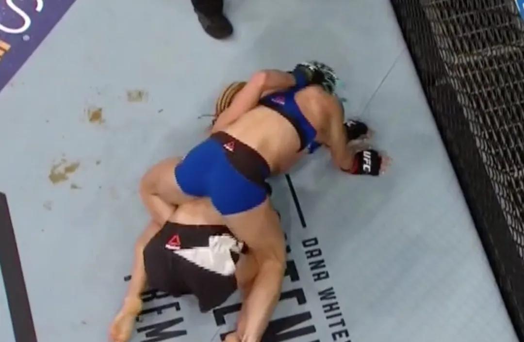 赛场上的那些尴尬的时刻,赛场上有哪些尴尬的瞬间