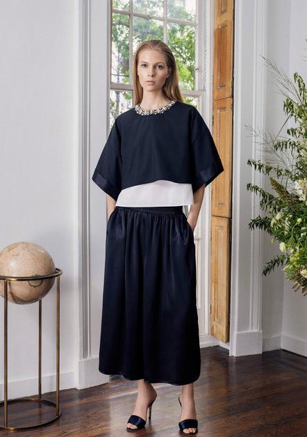 买衣服注意这4个细节，让你一看上去就是贵妇，比别人更显气质