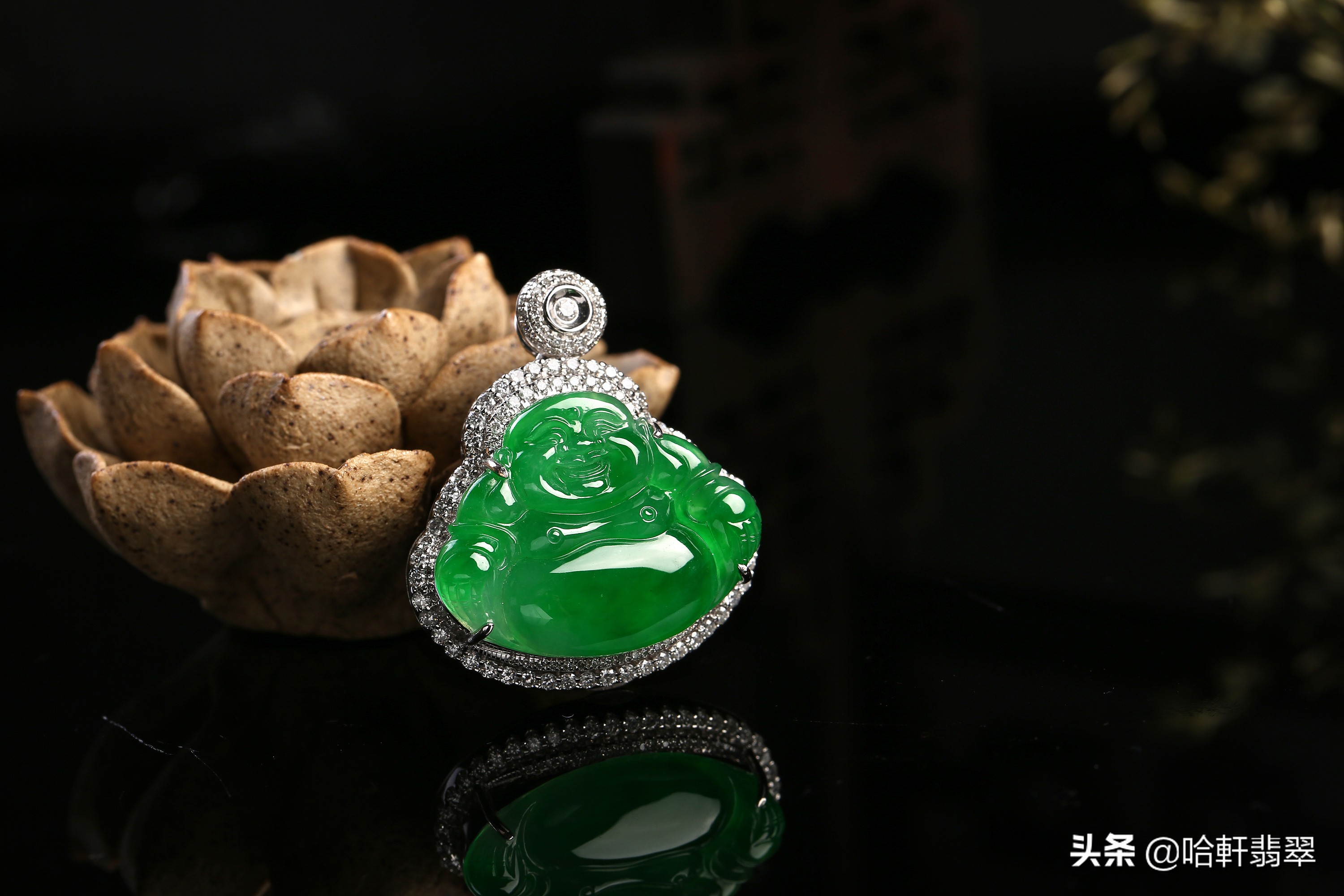 河南南阳卖的缅甸翡翠是真的吗,翡翠和南阳玉价格