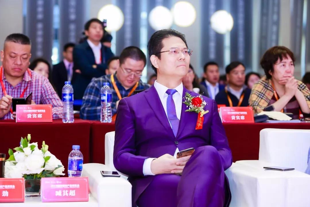 无论做人还是做事需要用心,做人做事不要看得太明白糊涂一点