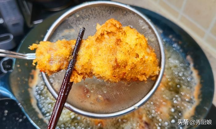 炸鸡腿放淀粉的做法,炸鸡腿用鸡蛋面粉的做法