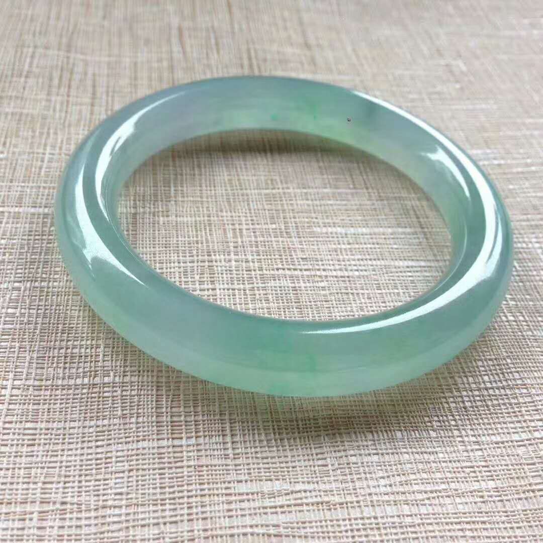 未来珠宝奢侈品行业趋势,现在的珠宝行业有哪些