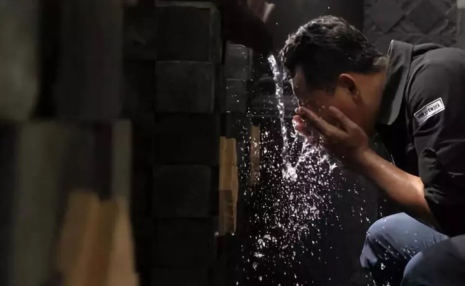 身体这几处越干净就越容易得病,人体哪4个部位不要洗干净