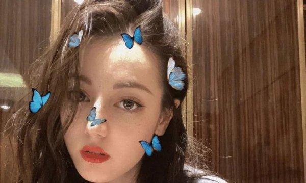 迪丽热巴上线自拍照,迪丽热巴浓颜系怼脸拍