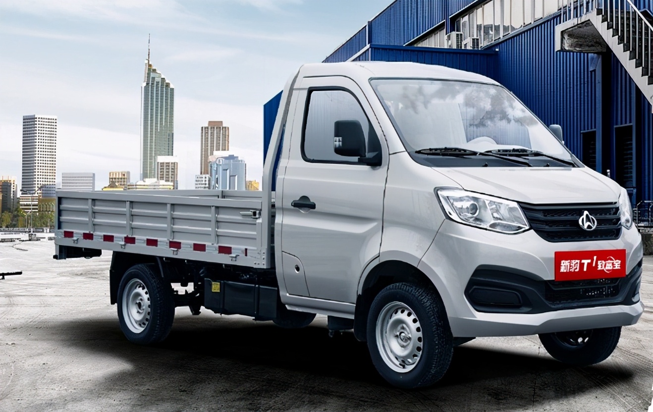 长安跨越新豹t1值得买吗,长安跨越新豹t1双排几吨