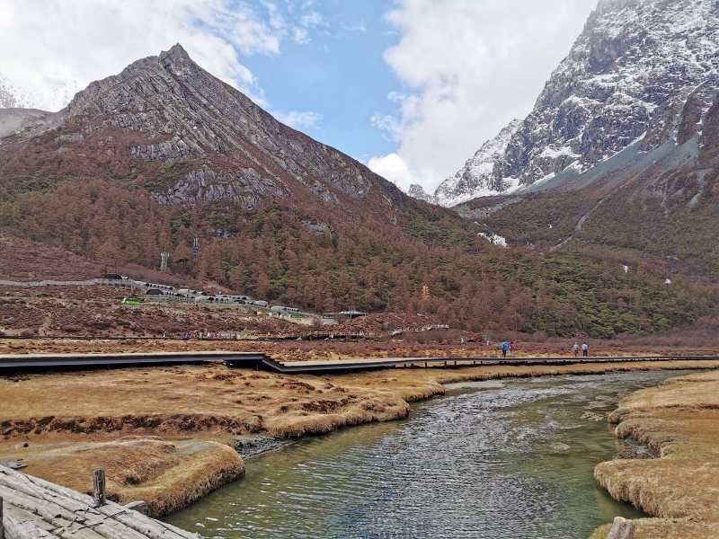 稻城亚丁5月还是7月去,稻城亚丁攻略几月去最好