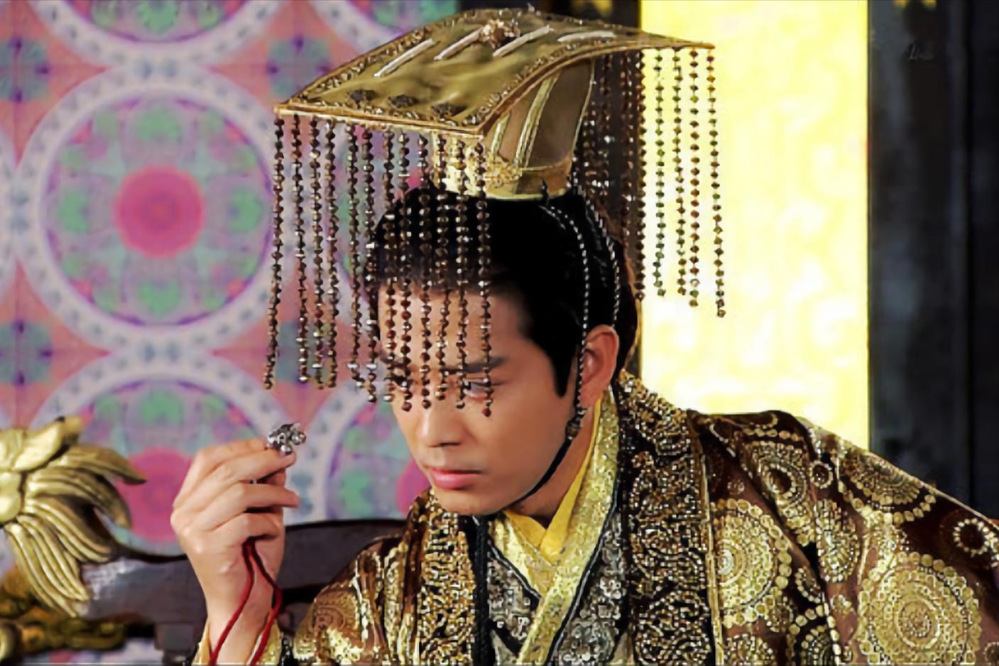 读《毛主席与资治通鉴》有感：现代“大师”为什么写不好诗歌