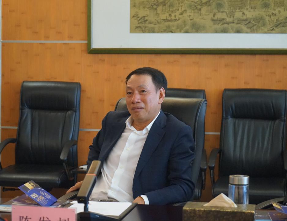 汪俊林送曹德旺郎酒,汪俊林曹德旺