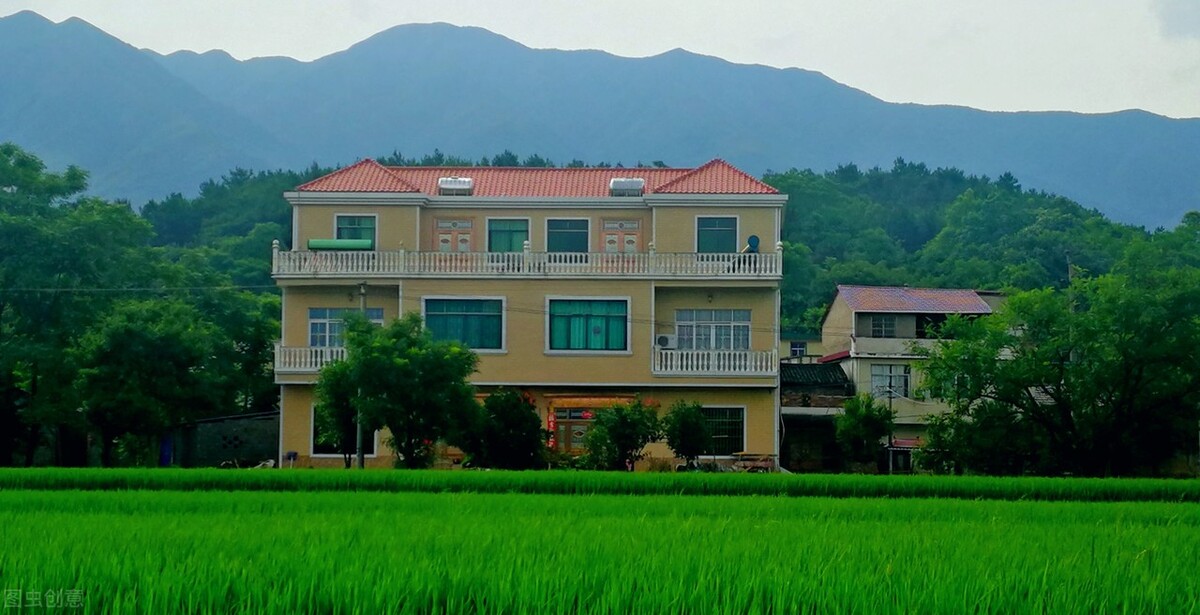 农村自建房地面返潮怎么补救,如何处理农村自建房贴砖返潮问题