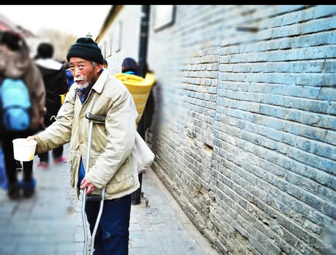 看到乞丐的感想,看到街上的乞丐内心会恐惧