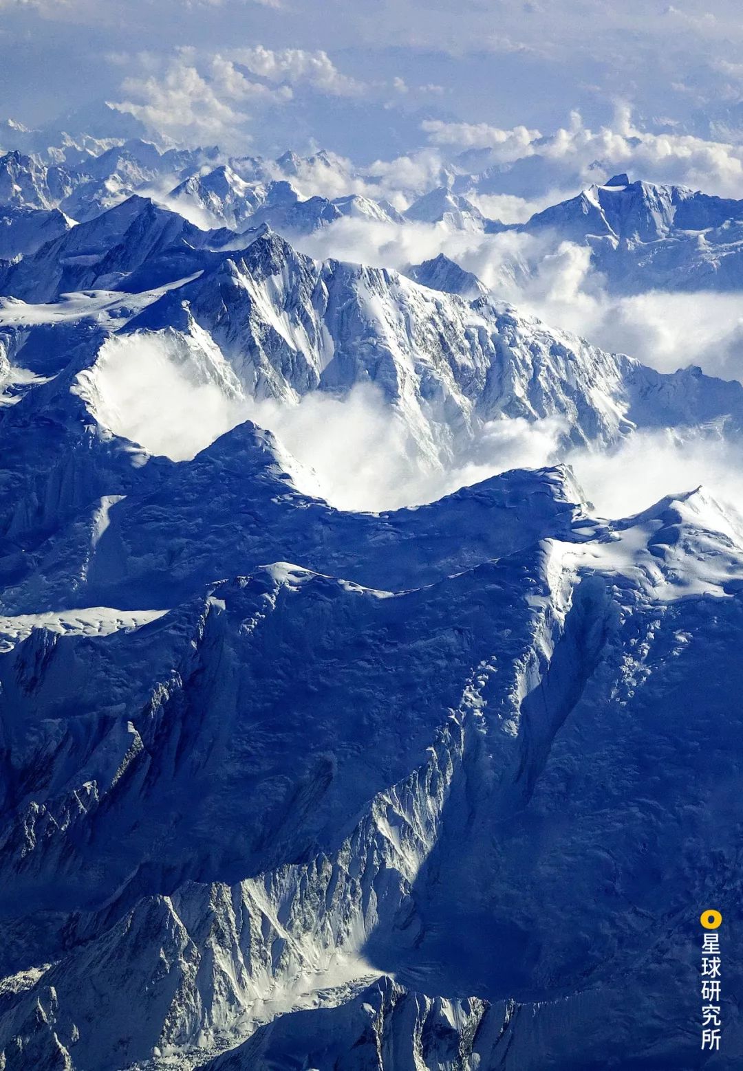 5000公里看地球,5000英里在中国是多少公里