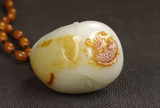 和田玉知识什么是水线,你知道和田玉的油性是怎么来的吗