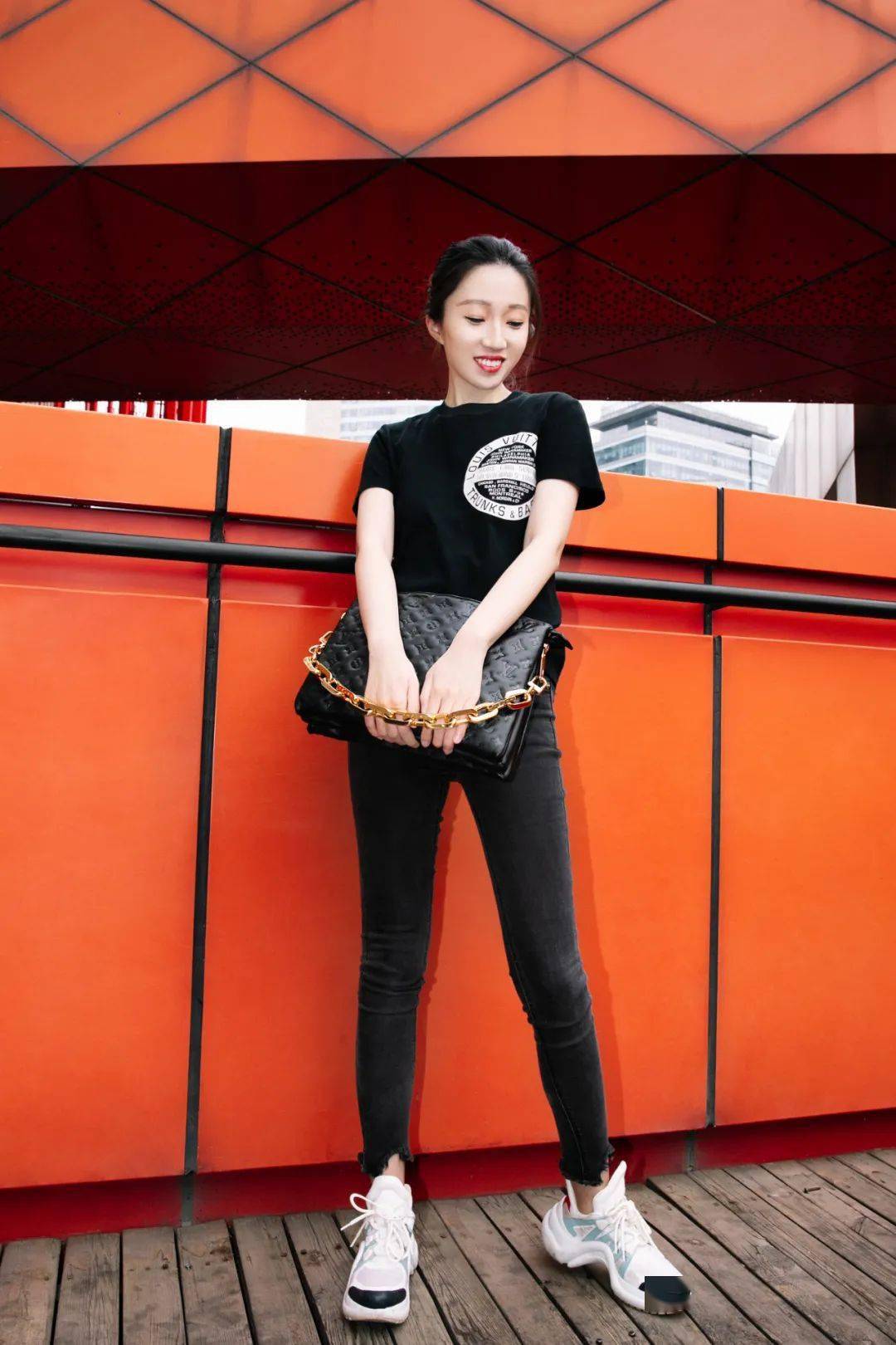 LV新手袋一出,女明星们集体撞包