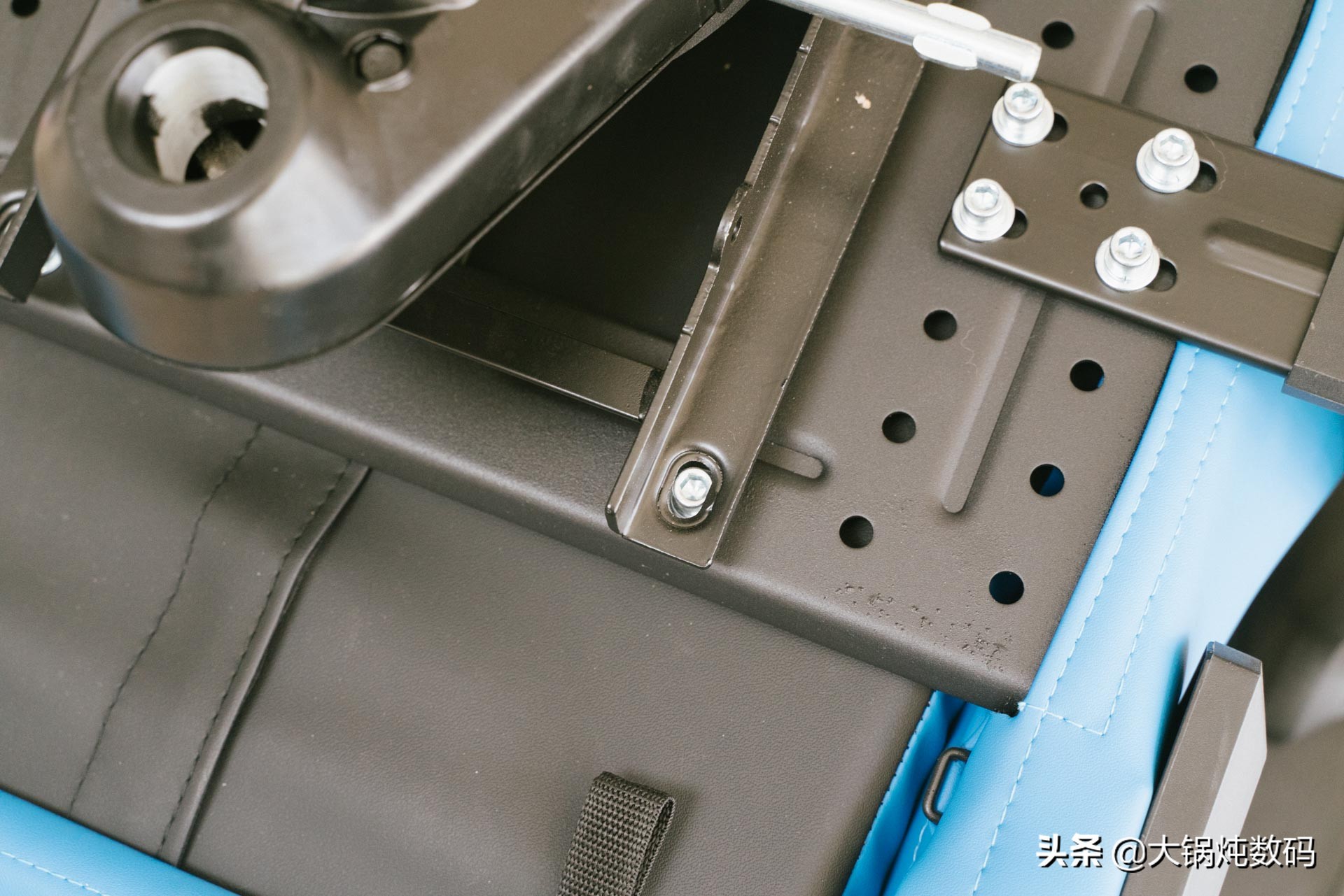 迪锐克斯dxracer电竞椅安装,迪锐克斯dxracer电竞椅怎么样