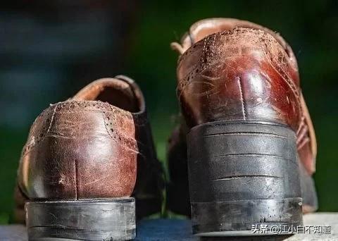 英国男子右腿太短,医生用金属棒和磁铁让他的右腿长了7.6厘米