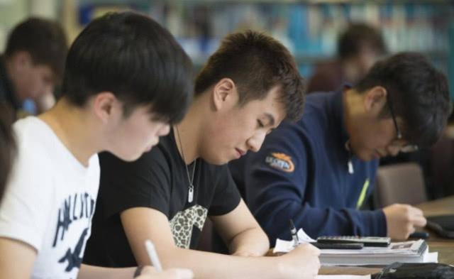 为什么很多人不支持初三复读,为什么有些人不适合复读