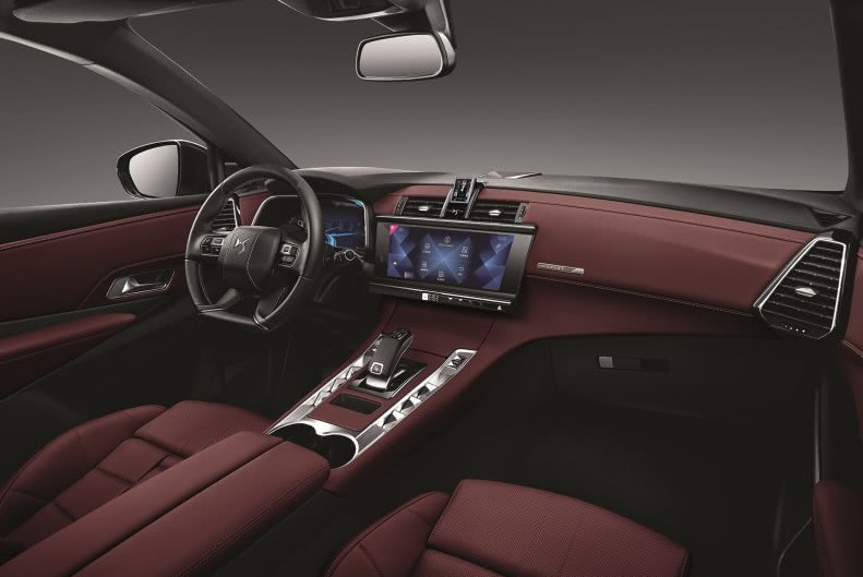 想撩妹的表现有哪些,想撩妹一定要学会骑摩托车