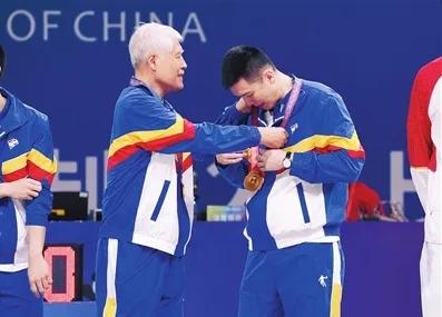 两连冠冠军,两连冠篮球