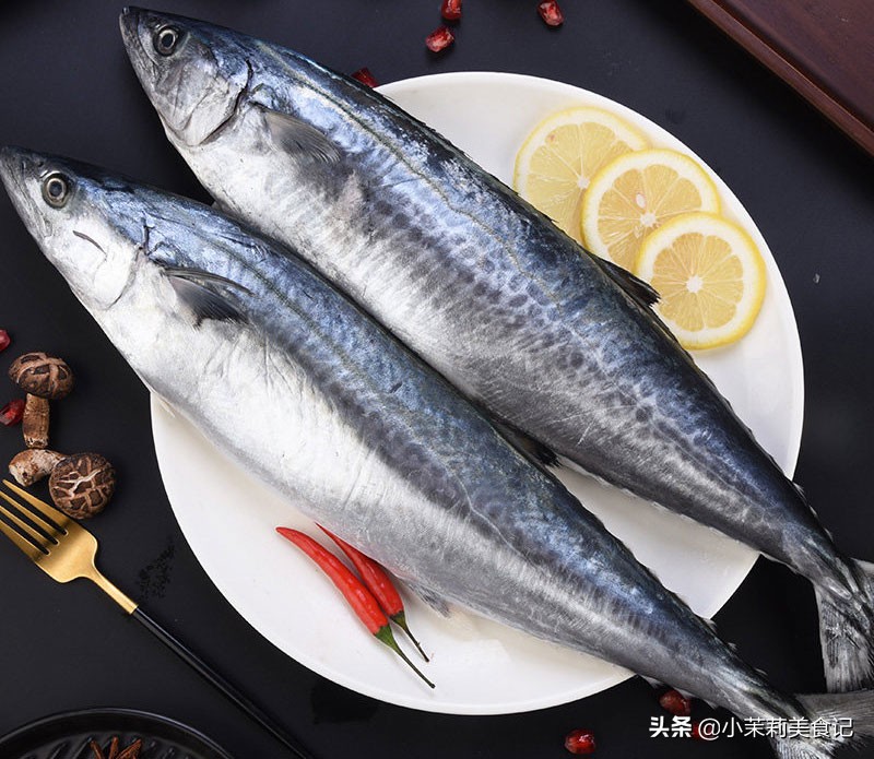 冬季吃鱼吃什么鱼最好,冬天多吃鱼应该少吃什么鱼