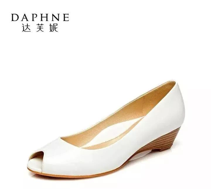 市值蒸发97%，是谁让中国女鞋王跌落神坛？