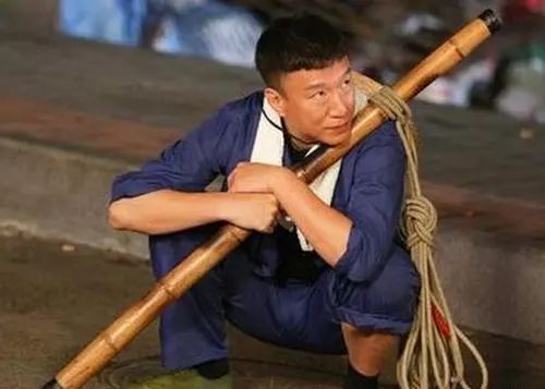 《扫黑风暴》|开局命案又硬又夯!这剧我追得停不下来