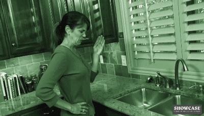 下水道堵了别着急教你一招,下水道堵了用铁丝疏通