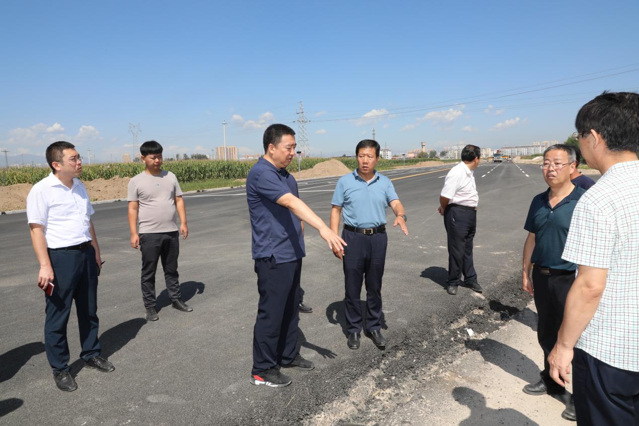 县长李培华督导部分重点项目建设,县长李军调研城市重点项目