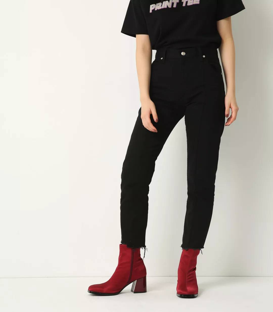 SLY、moussy、RCS等品牌杂志揭载:三吉彩花“东京都市物语”