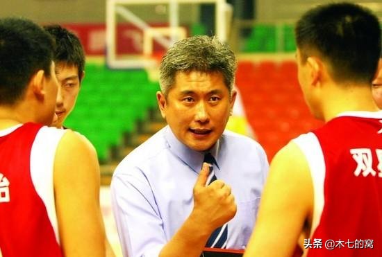 cba青岛每日优鲜16号队员,青岛每日优鲜男篮对阵天津先行者