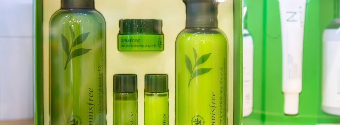 从韩国回来在超市买东西,从韩国进口商品