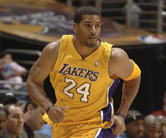 有的照片一眼看上去就感觉不对劲,有些图片看起来很普通