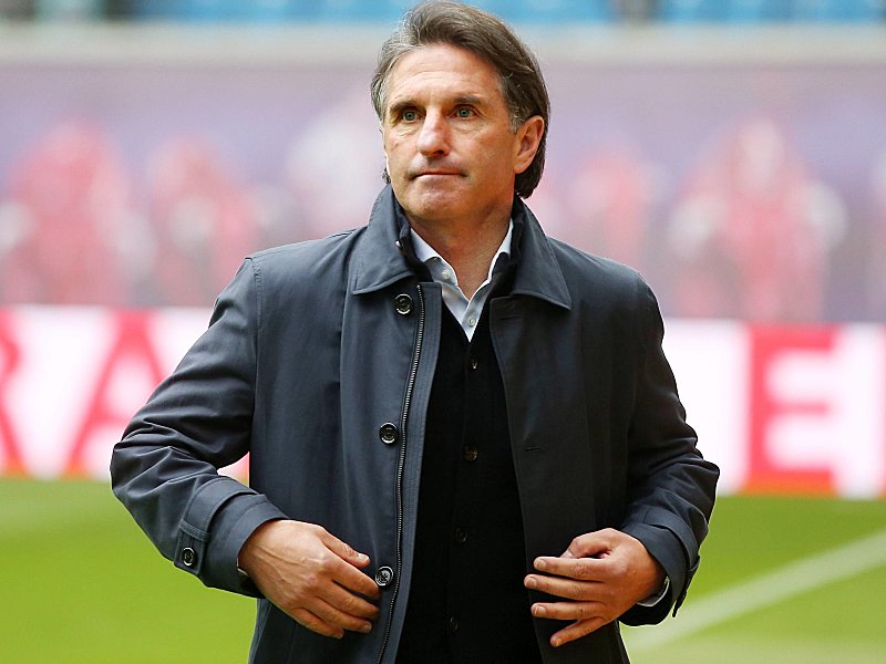 一年踢完半个联赛要换帅,德甲为何疯*操狂**作?“缺乏尊重”是关键