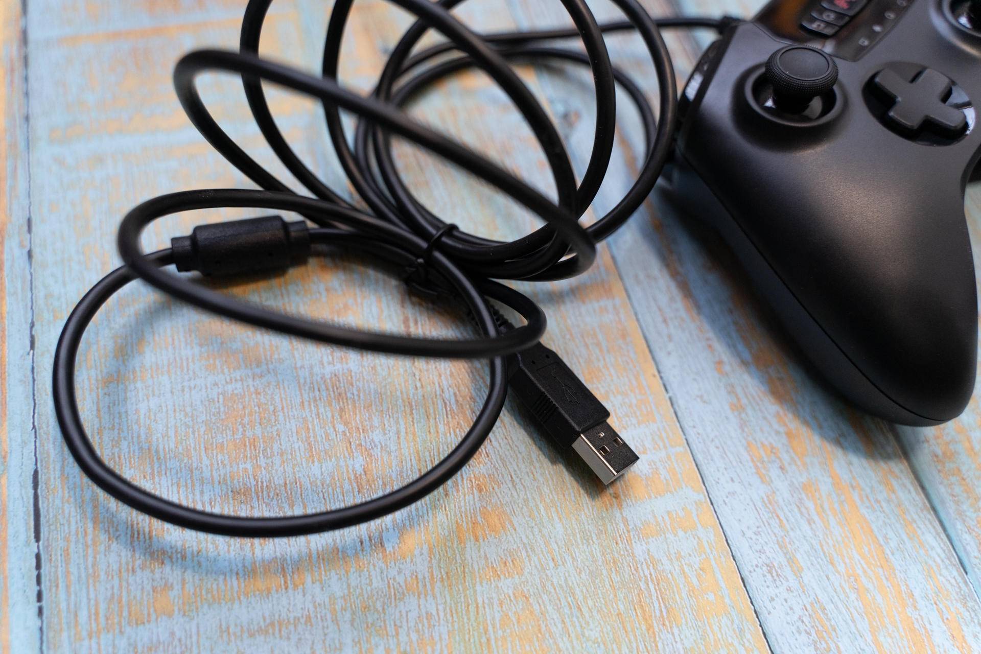 psp2000死机了,手柄游戏机psp2000