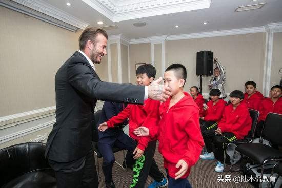 英语专业好还是汉语言文学专业好,英语专业考什么专业的研究生易过