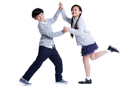 疫情在家健身动作,疫情期间有氧健身方法教程