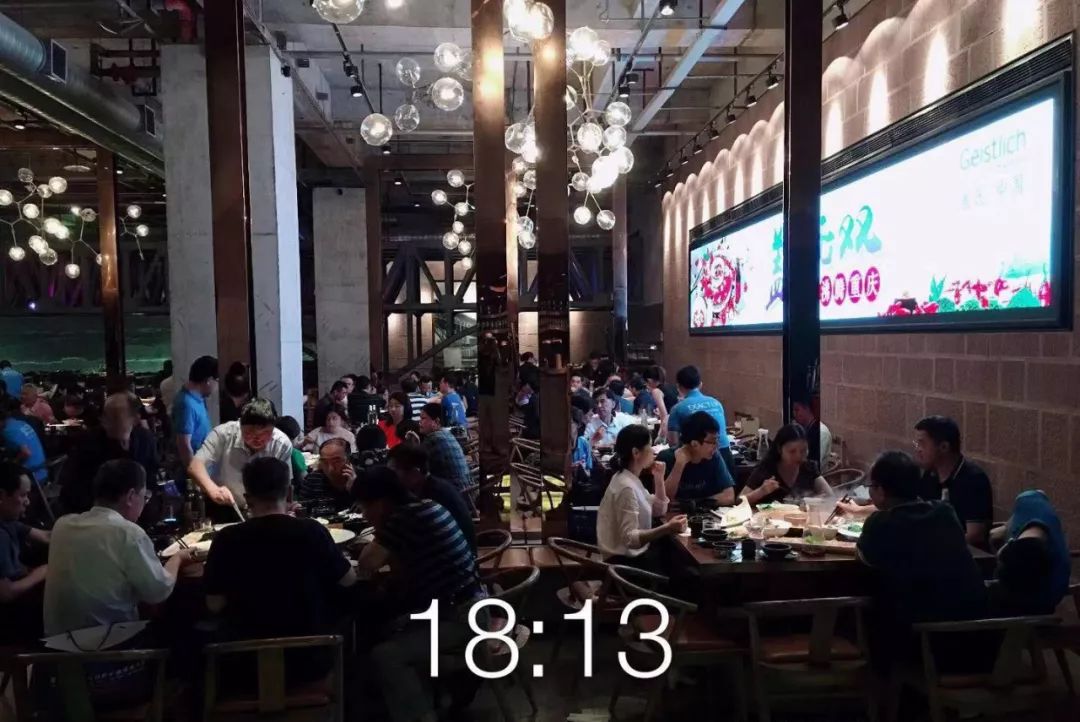 重庆老火锅现代经营模式,重庆火锅的盈利模式