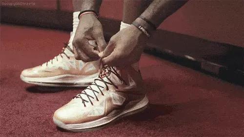 百尺秀木始立于根，运动后别忘了拉伸脆弱的脚踝