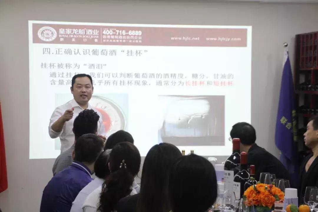 鍟嗗姟缁呭＋鍨嬬敺椋庢牸,鏃跺皻鍟嗗姟浼戦棽缁呭＋