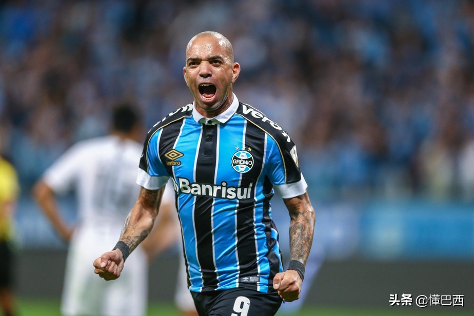 中超旧将当选巴甲豪门队长,2022中超球员年薪排行前十