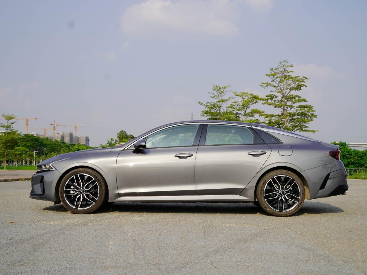 新款起亚k5凯酷安全性怎么样,起亚k52014款2.0latluxury