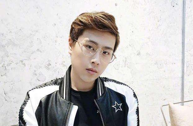 lol知名女主播小苍,lol小苍为什么嫁不出去