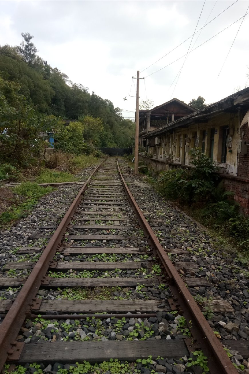 逐渐被遗忘的城市,自贡鸿化厂