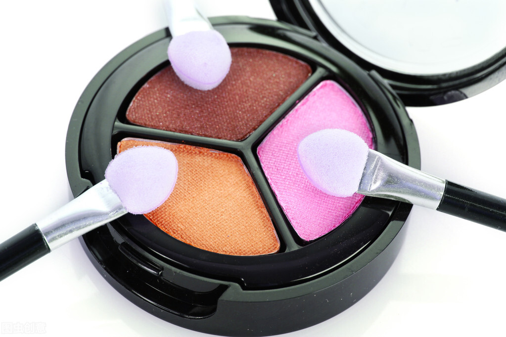 眼影过期了用会怎么样,眼影盘过期会怎么样