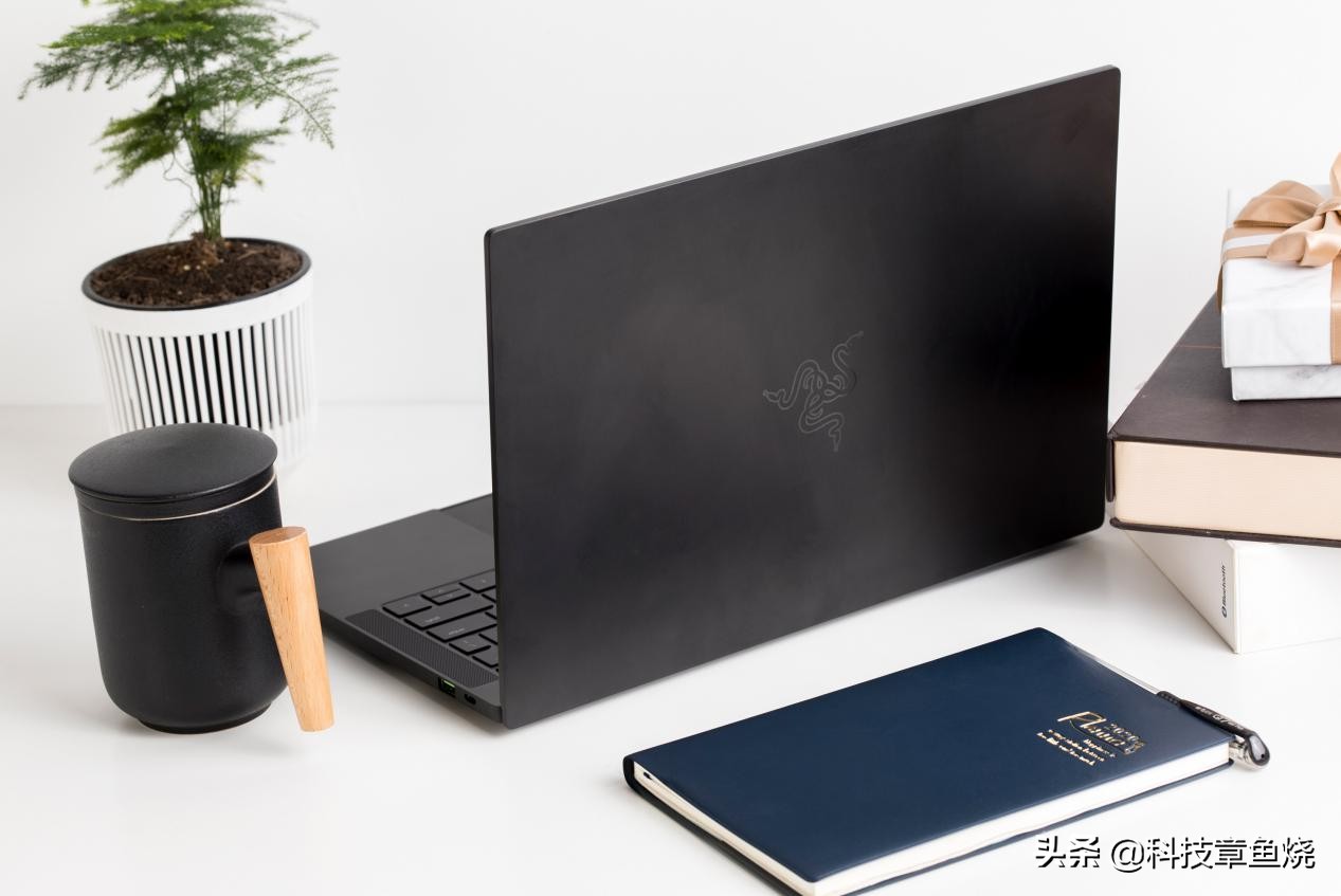 全新雷蛇灵刃13潜行版,雷蛇灵刃13潜行版尺寸