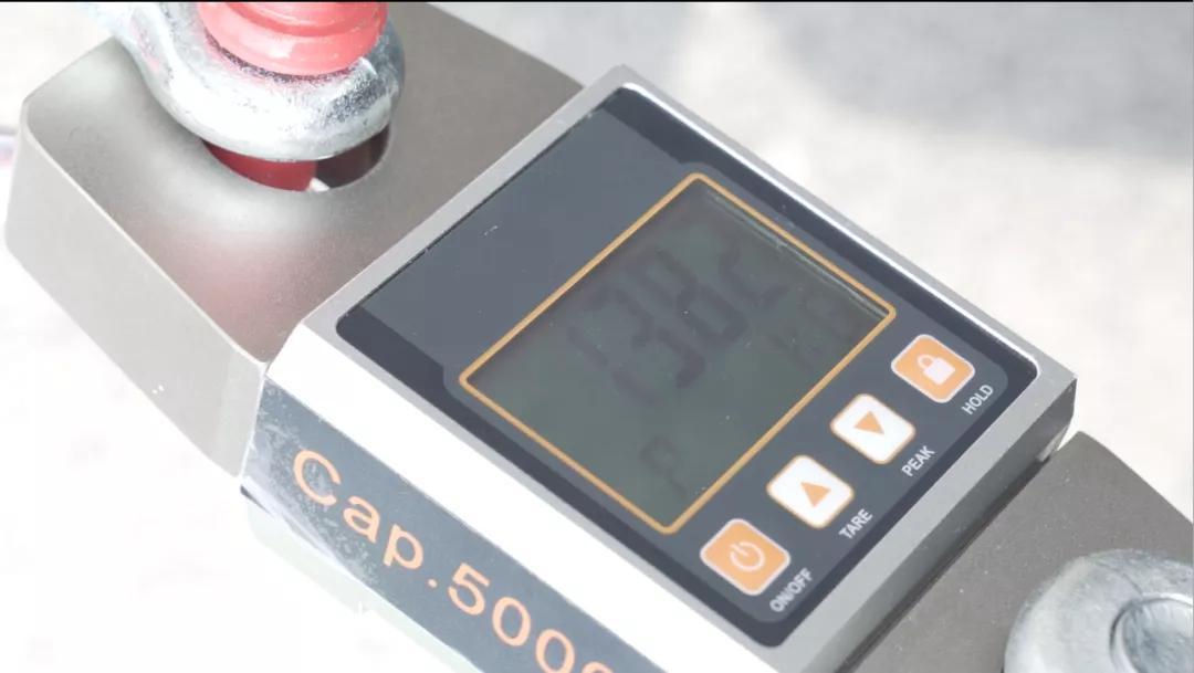 【揭秘】轮胎抓地能力关乎安全！大虎悠真人示范！