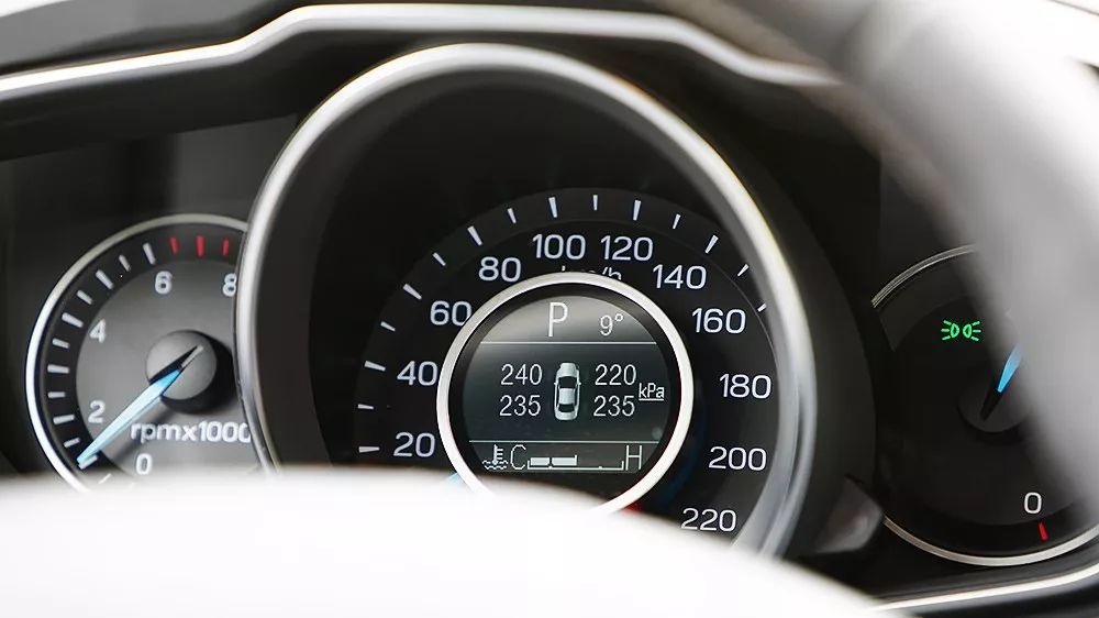 福特福睿斯颜值巅峰,福特福睿斯沉浸式体验