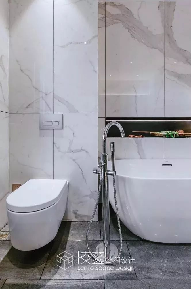 家里装修贴瓷砖有必要做美缝的吗,贴瓷砖用了填缝剂还能美缝吗