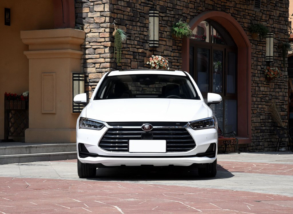 比亚迪秦pro燃油版底盘详解,比亚迪秦pro底盘和哪一款一样