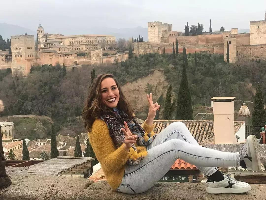 浣犺涪鐞冪殑鏍峰瓙鐪熺編浣滄枃,濮戝浣犲璺戠殑鏍峰瓙鐪熺編鍙ュ瓙